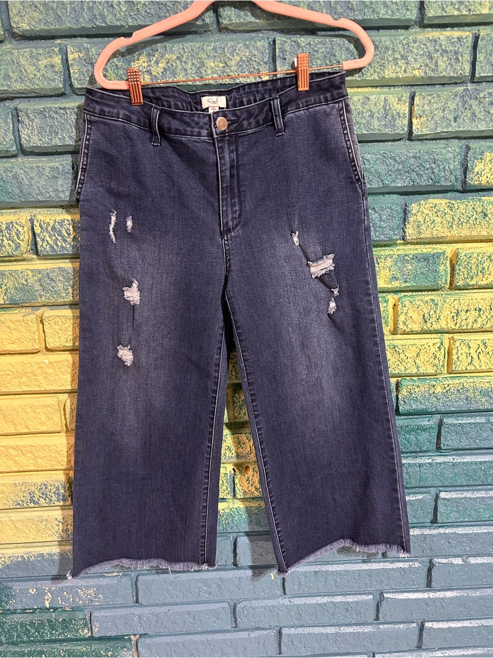 Easel Dark Wash Distressed Wide-Leg Women’s Jeans large
